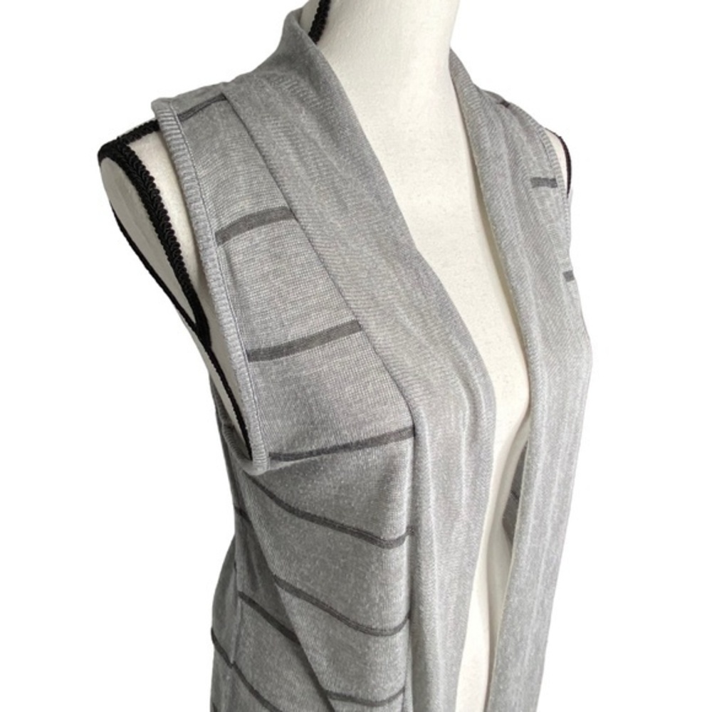 Maurices Cardigan Sweater Vest Gray Striped Knit Sleeveless Open Front Size XL - Picture 4 of 14